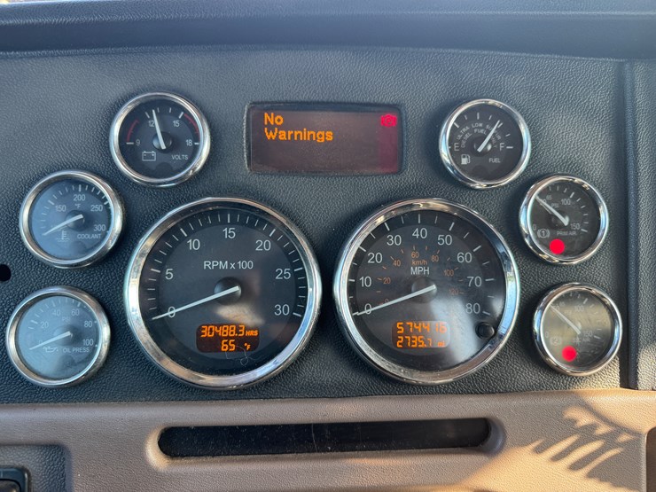 2013-peterbilt-389k-image-33