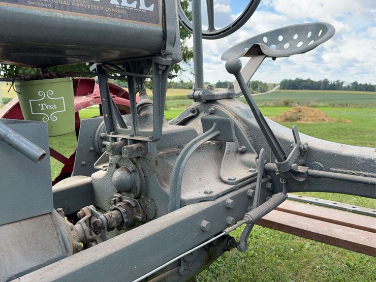 farmall-regular-image-38