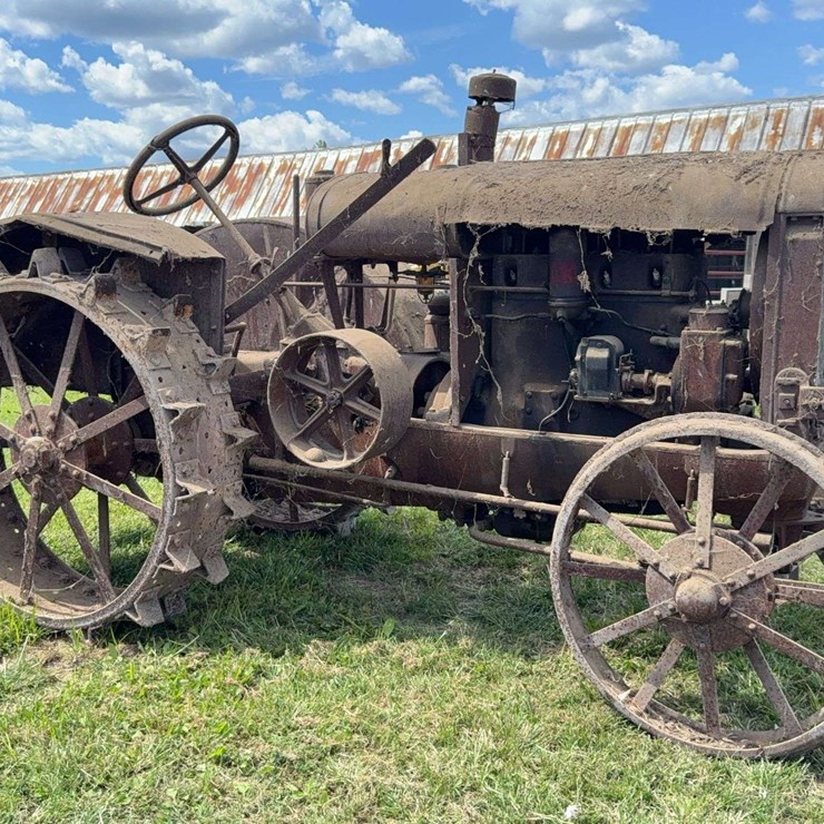 McCormick Deering 10-20