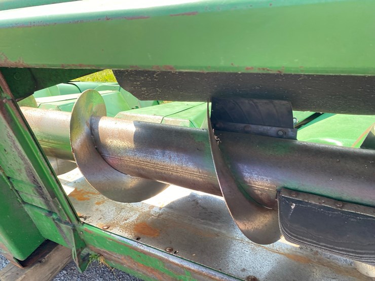 john-deere-844-image-36