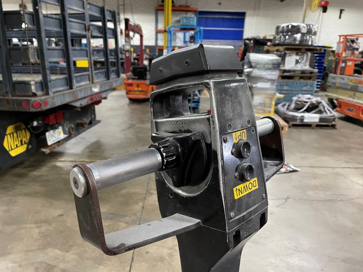 #8015-•-big-joe-electric-walk-behind-forklift-image-5
