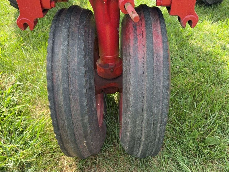 farmall-f-20-image-15