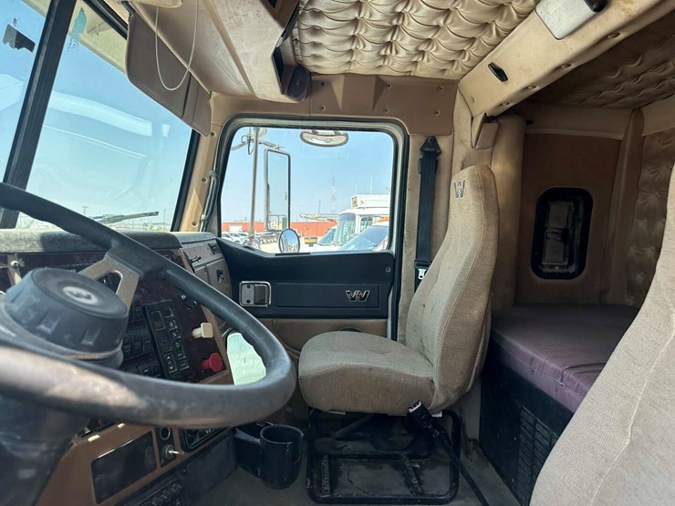 2012-western-star-4900-image-5