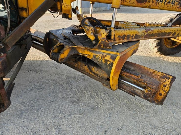 2012-deere-770a-image-20