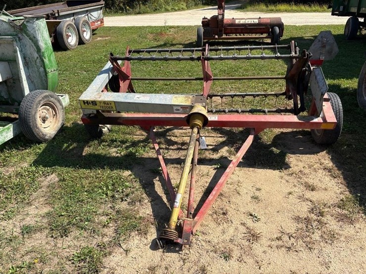h&s-7'-hay-tedder-image-3