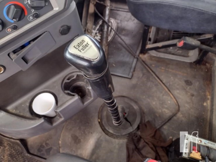 2012-mack-pinnacle-cxu613-image-10