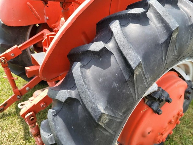 allis-chalmers-wd-tractor-image-25