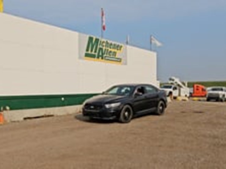 2015-ford-taurus-awd-4dr-sedan-image-28