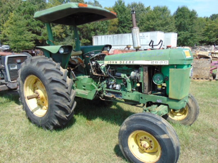 john-deere-2640-image-1