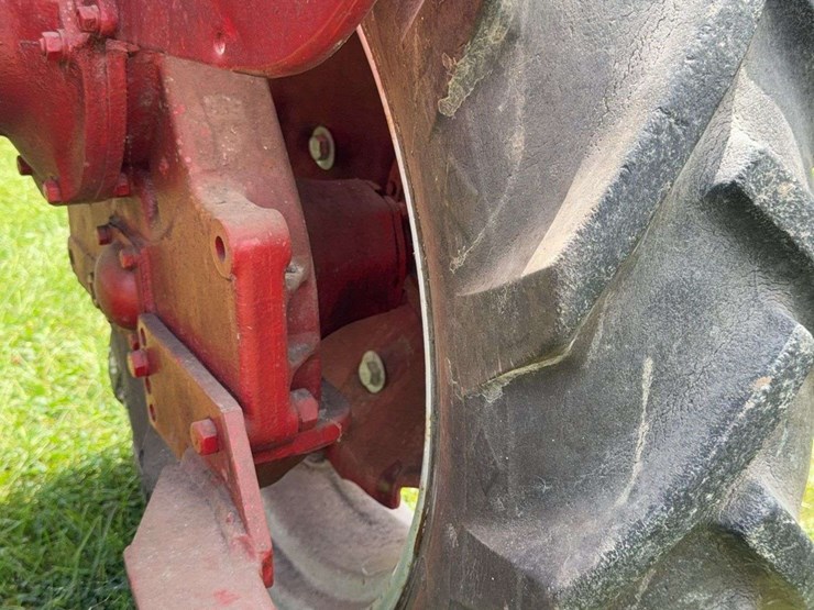 farmall-b-image-25