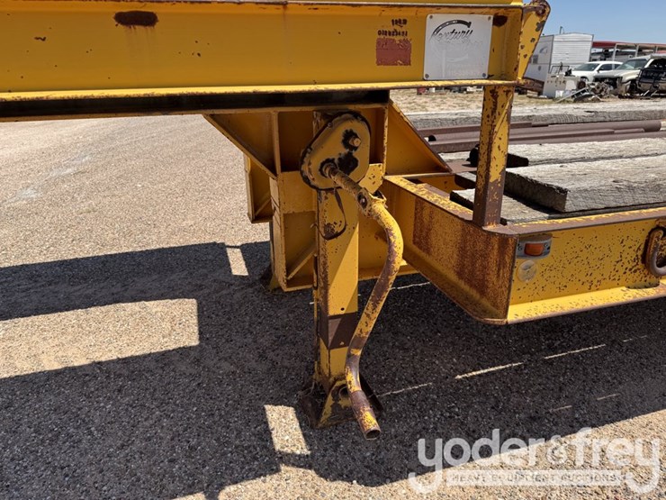 1983-century-lowboy-trailer,-dovetail,-ramps-image-16