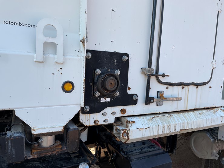 #2000-•-2020-international-roto-mix-mixed-ration-feed-truck-(has-tx-title)-(mosinee,-wi)-image-63