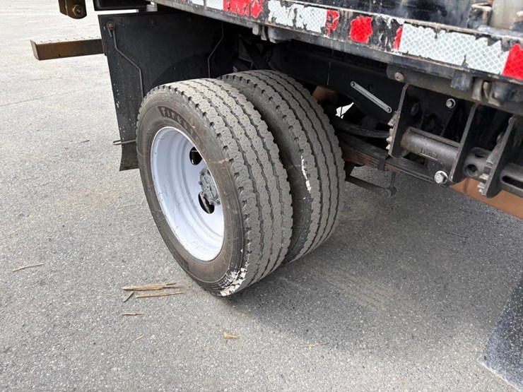 2019-ford-f450-image-16