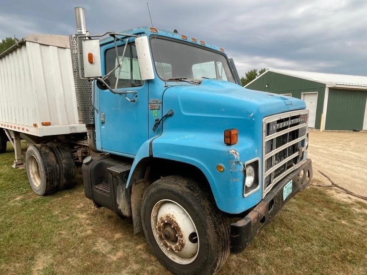 1986-international-s2300-image-3
