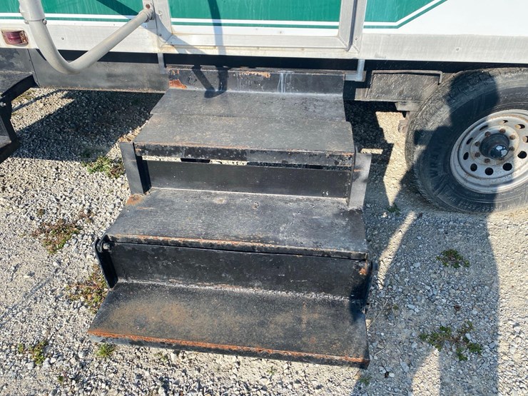 portable-wash-house-trailer-image-5