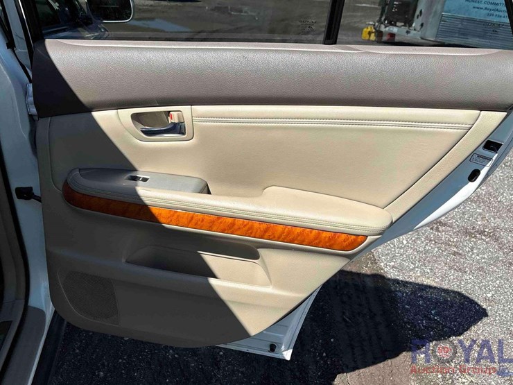 2009-lexus-rx350-image-24