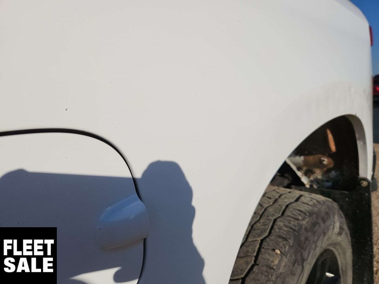 2020-chevrolet-silverado-1500-image-32