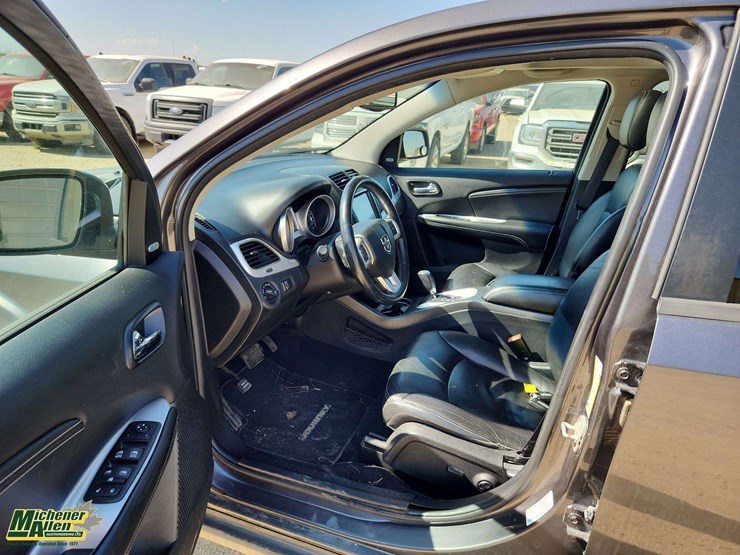 2014-dodge-journey-image-13