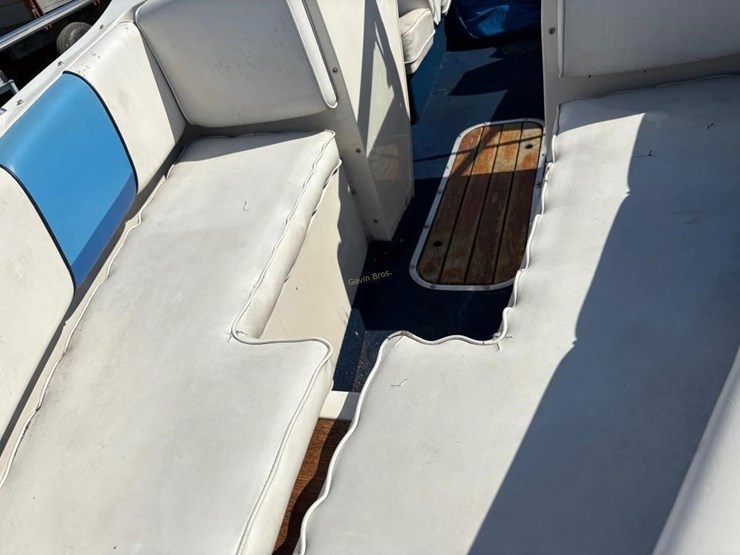 1988-wellcraft-190-classic-boat-image-4