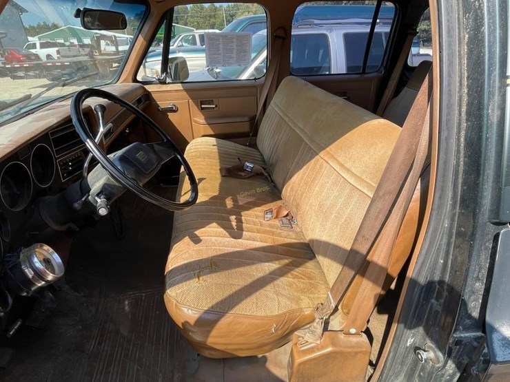 1990-gmc-2500-image-13