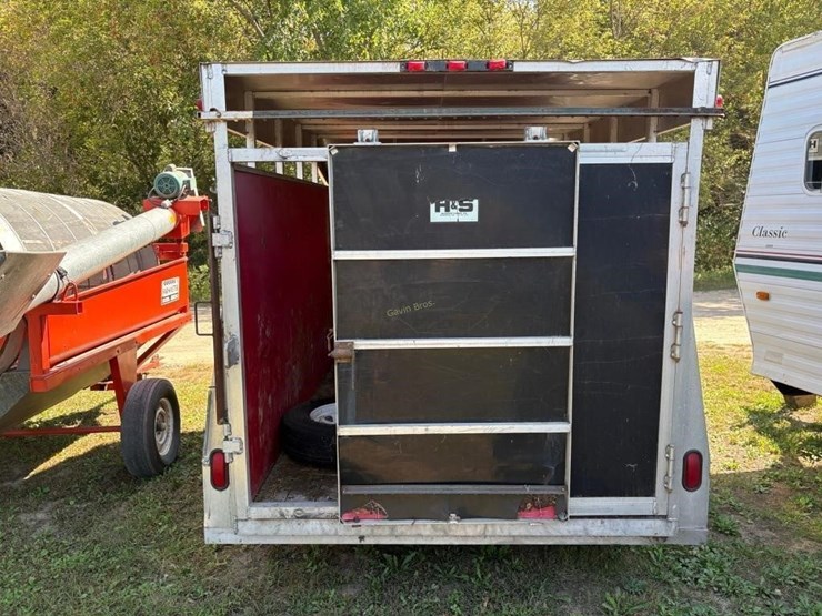 h&s-10'-livestock-trailer-image-4