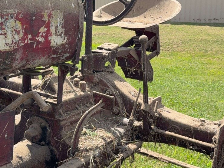 farmall-f-20-image-43