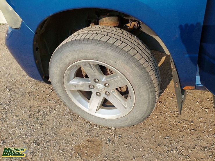 2011-ram-1500-st-image-22