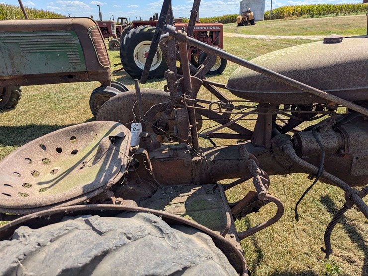 farmall-b-image-6
