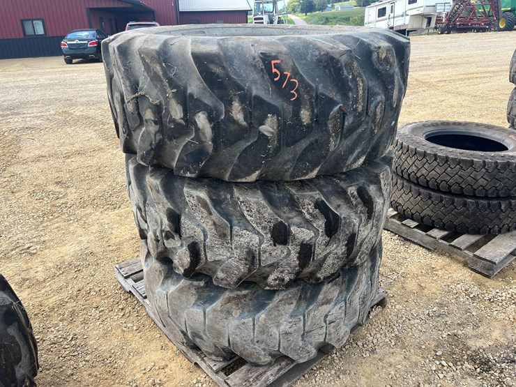 3-loader-tires-17.5-25-l-2-image-1