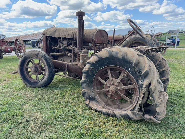 mccormick-deering-10-20-image-3