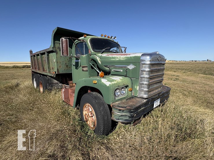 1967-diamond-t-truck-image-3