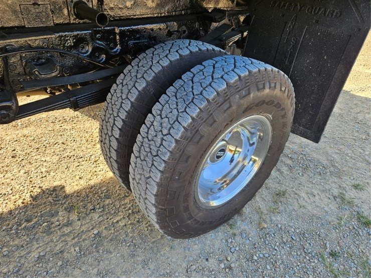 2001-ford-350-image-48