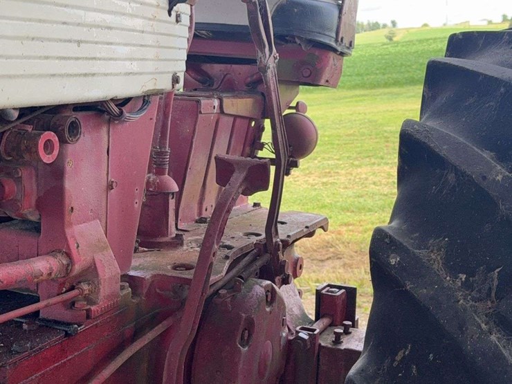 farmall-560-image-73