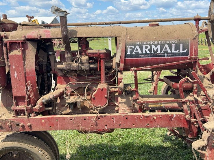 farmall-f-12-image-49
