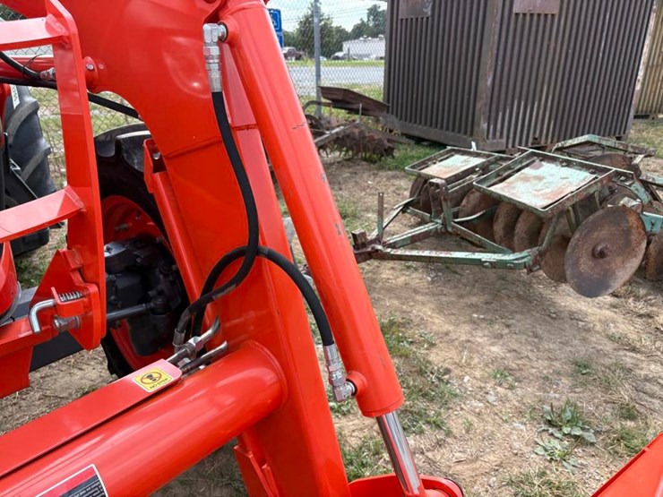 2022-kubota-m7060-image-8