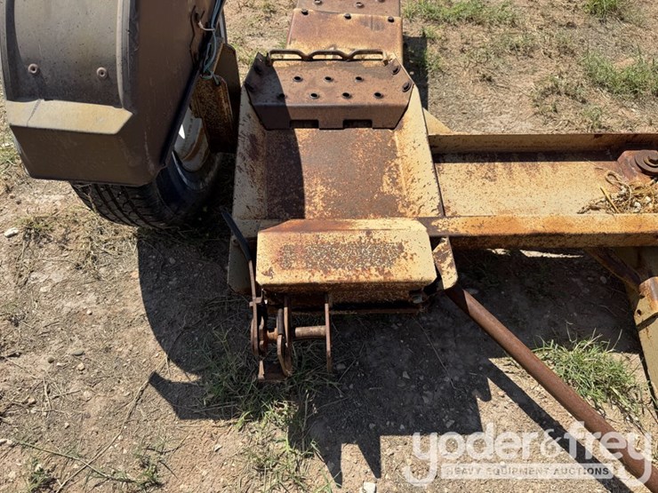 single-axle-tow-dolly-image-9