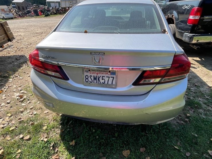 2014-honda-civic-car-image-9