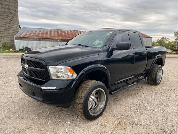 2016-dodge-1500-image-3