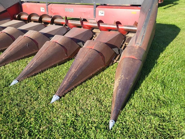 case-ih-1063-image-15