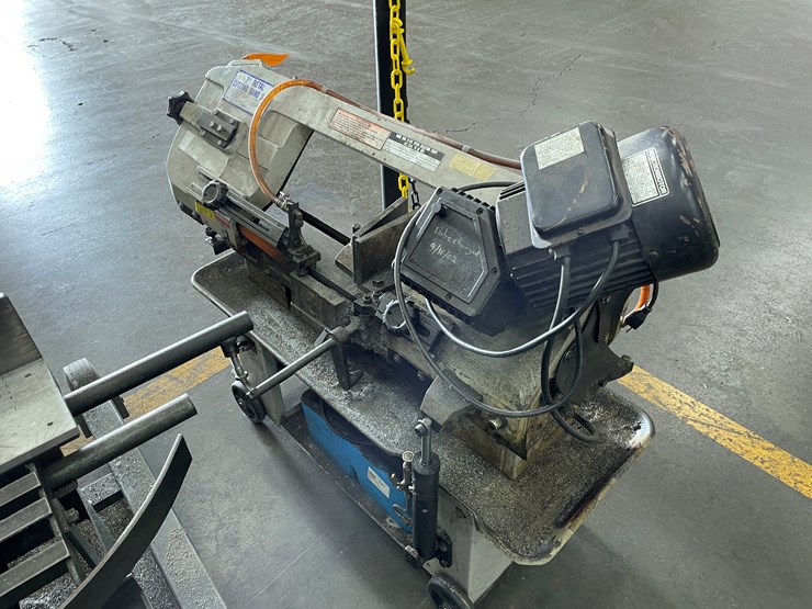 #8050-•-vectrax-7"-metal-cutting-band-saw-image-1