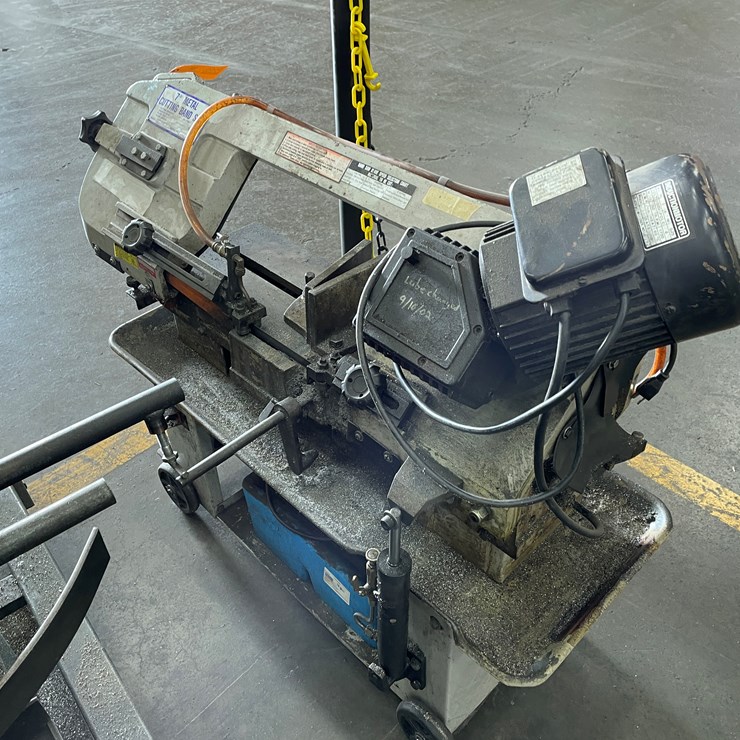 #8050 • Vectrax 7" Metal Cutting Band Saw