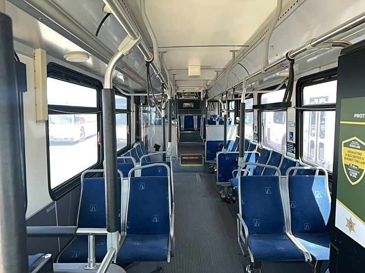 lot#--2007-new-flyerc40lfr-transit-bus-image-6