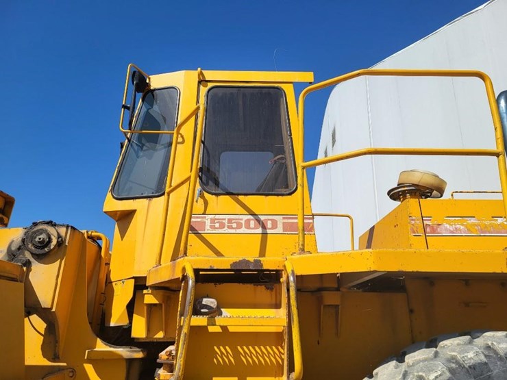 1989-o&k-trojan-5500-articulating-pay-loader-image-43