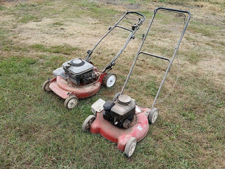 2-lawn-mowers-image-3