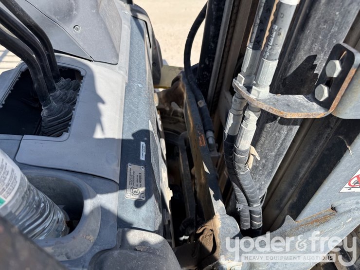 2018-komatsu-fg25t-16-image-17