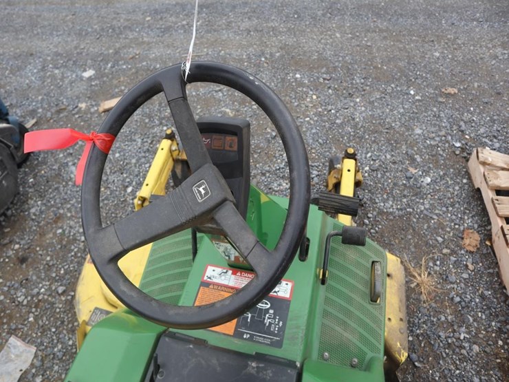 john-deere-525-image-7