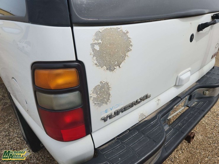 2004-gmc-yukon-xl-image-38