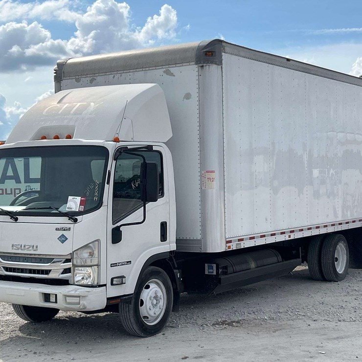 2016 ISUZU NPR HD