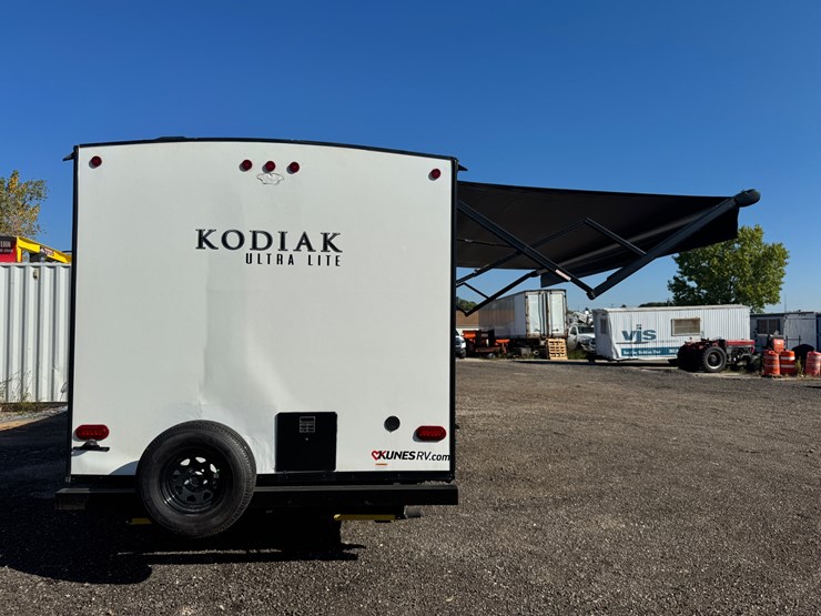 #3310-•-2021-kodiak-ultra-lite-227bh-camper-(no-title)-(waukesha,-wi)-image-6