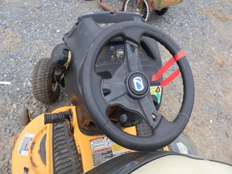 cub-cadet-riding-mower-image-16